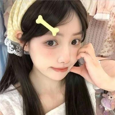 出水红莲
